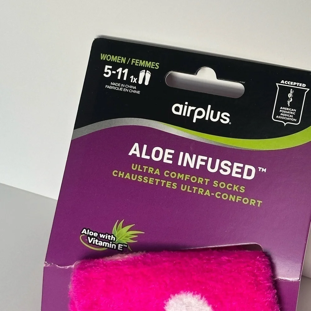 Airplus Pink Polka Dot Aloe Infused Socks